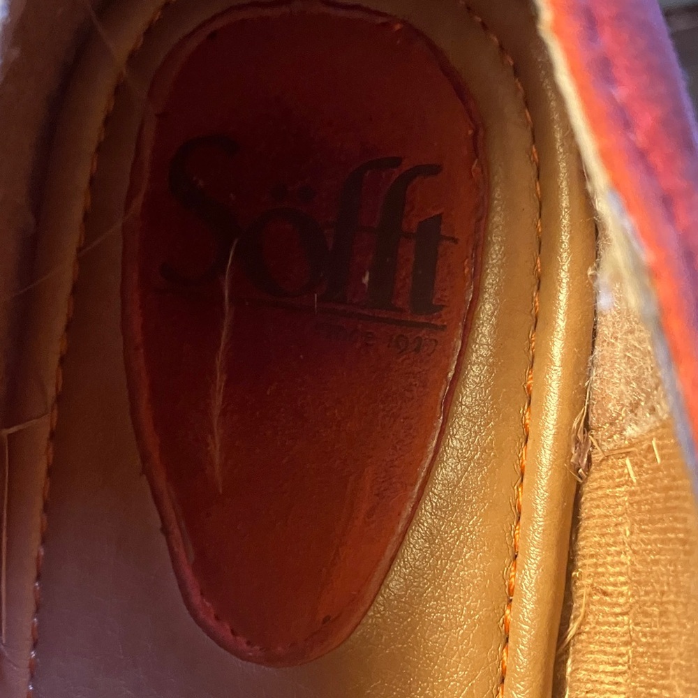 ‼️FINAL SALE‼️ Vibrant Orange Suede Sofft Walking Shoes with Ribbon Laces - Picture 3 of 6